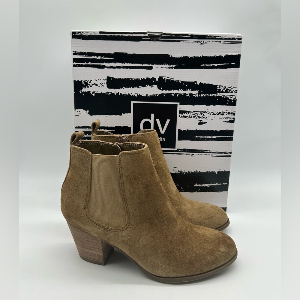 DV by Dolce Vita Collyns Chelsea Ankle Booties Stone Size 11 New With Box - Picture 13 of 13